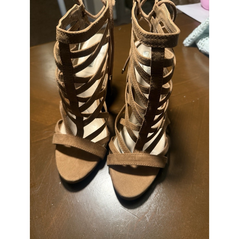 Jennifer Lopez Tan Strappy Lace Up Block Heel Open Toe Suede Rubber 7W